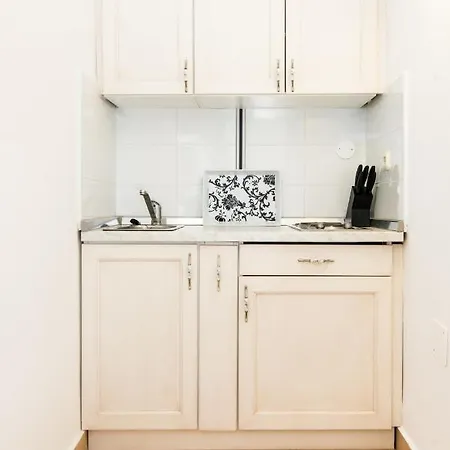 Anna Apartment *