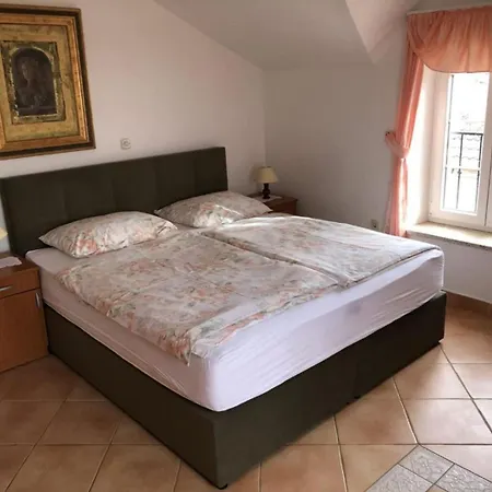 Anna Apartment