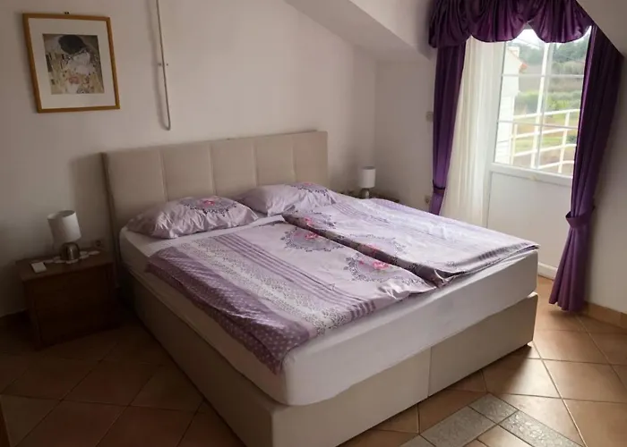 Anna 아파트 사부드리자